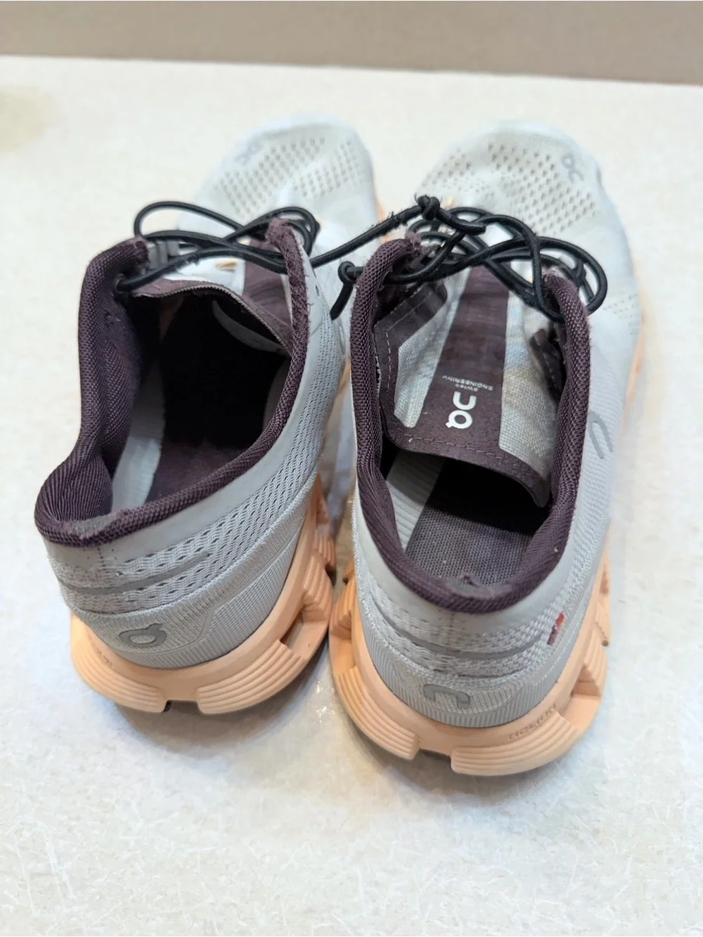 On Running breathable knit